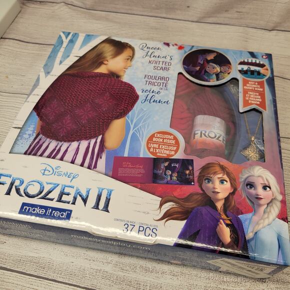 Make it Real Disney Frozen II Make Your Own Shawl With Necklace Craft Kit - Picture 2 of 10